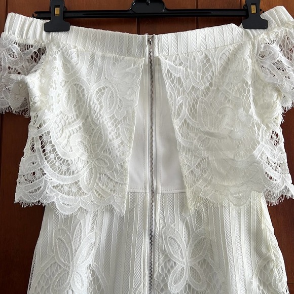 Off The Shoulder White Lace Mini Dress - Picture 7 of 10